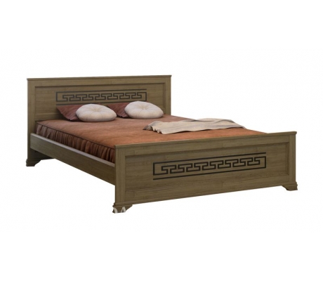 Деревянная двуспальная кровать Классика