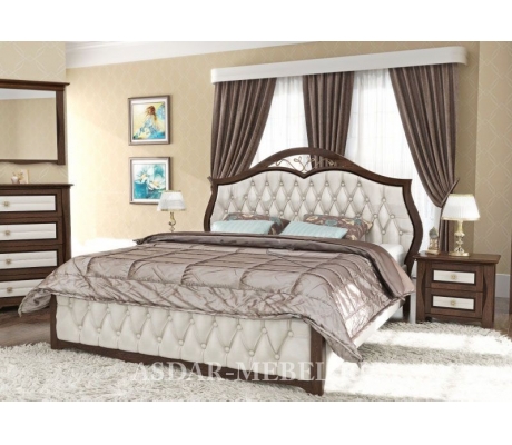 Недорогая деревянная кровать Ровелла