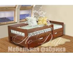 Детская кровать из сосны Малютка 3