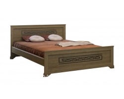 Деревянная кровать для дачи Классика
